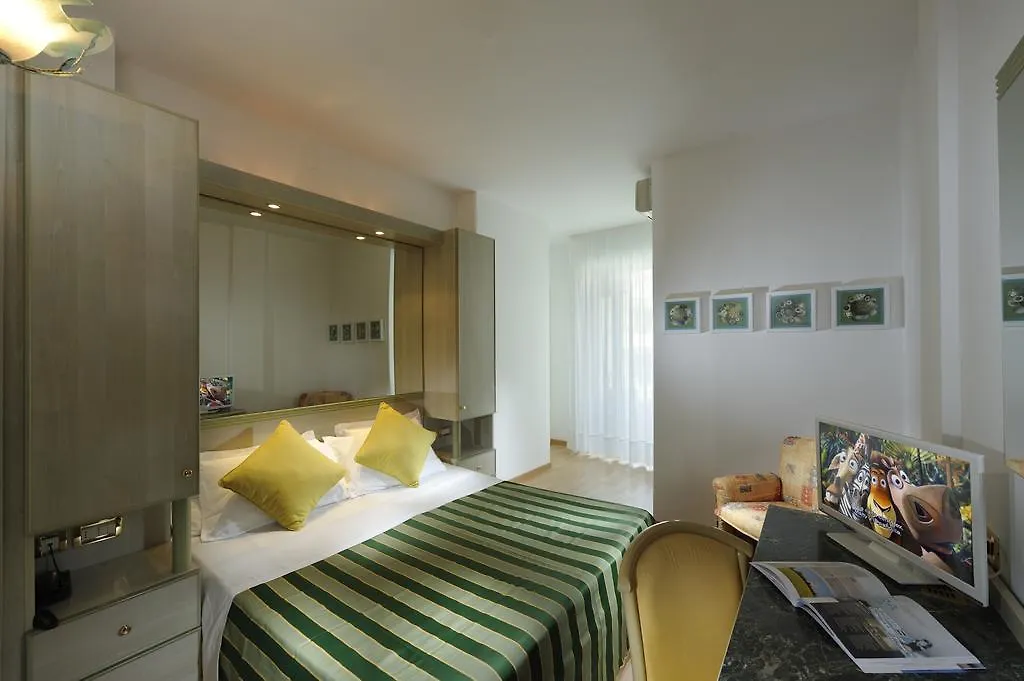 ****  Hotel Montecarlo ビビオーネ イタリア