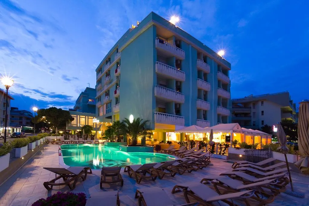 Hotel Montecarlo ビビオーネ イタリア