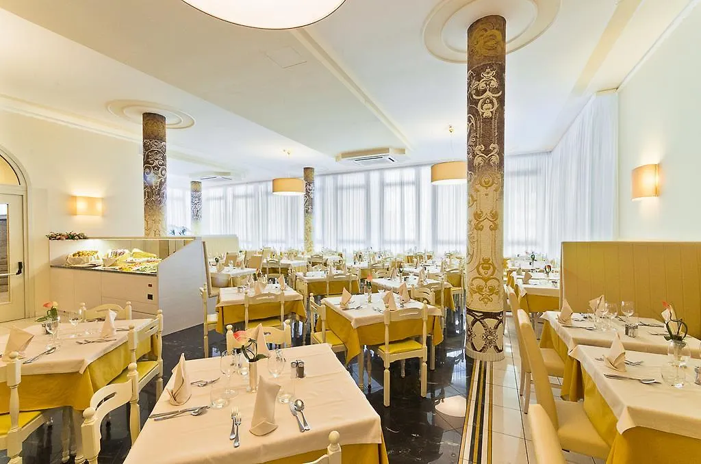 Hotel Montecarlo ビビオーネ