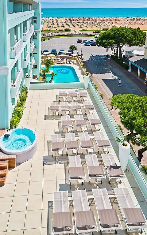 Hotel Montecarlo ビビオーネ イタリア