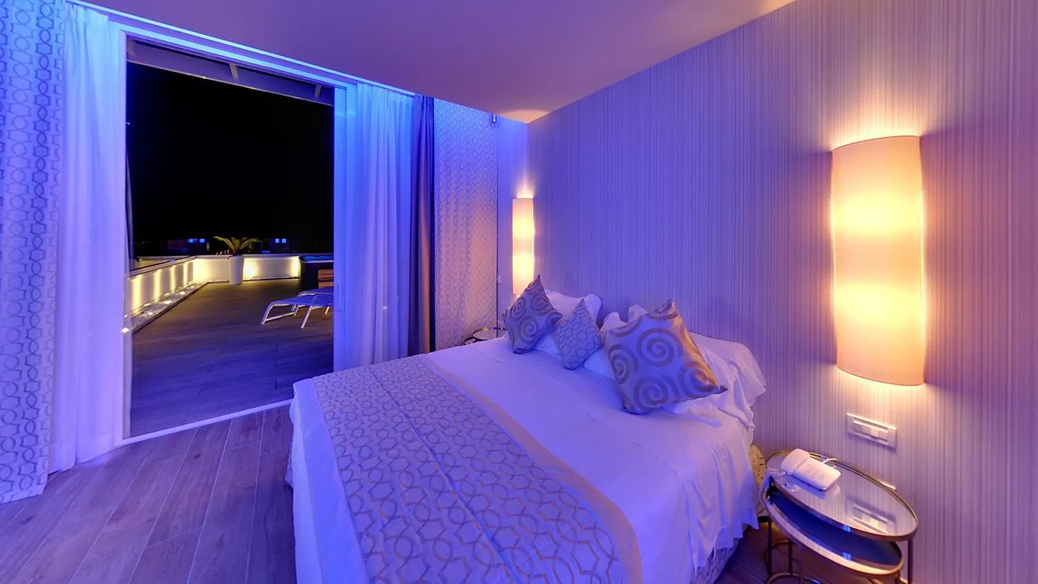 Hotel Montecarlo Bibione 4*,