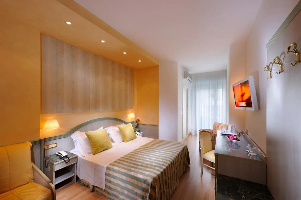 Hotel Montecarlo ビビオーネ